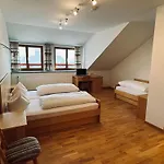 Landgasthof Zwickl * דגנדורף