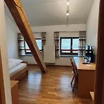 מלון Landgasthof Zwickl