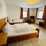 Landgasthof Zwickl דגנדורף